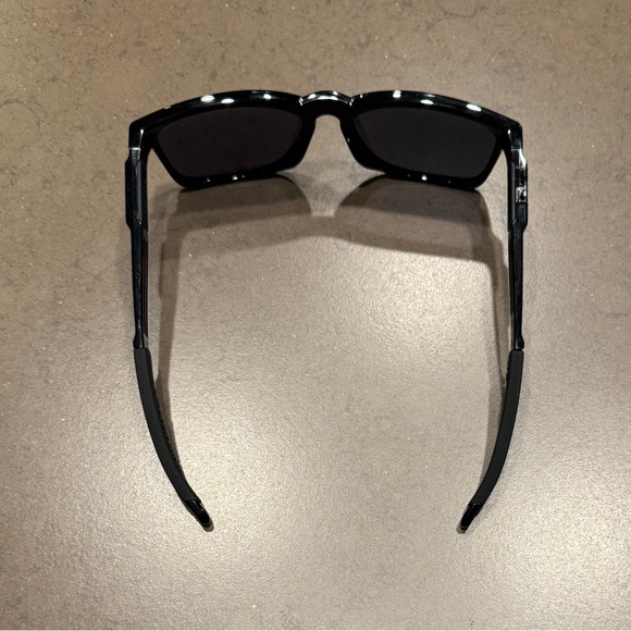 NEW OAKLEY Catalyst® (Low Bridge Fit) Black Iridium Lenses, Polished Black Frame - Picture 12 of 16